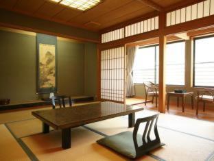 Kinosaki Onsen Kawaguchiya Honkan 4*